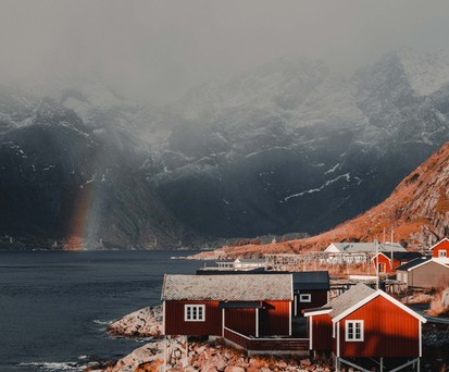 Typische Szenerie auf den Lofoten: Die Region will ihre Wirtschaft auch außerhalb des Tourismus stärken.