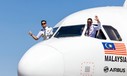 Piloten von Air Asia: Künftig sollen sie viel weiter fliegen.