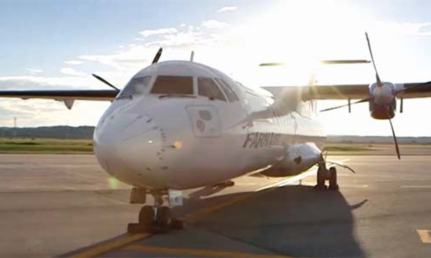 Maschine von Farnair: Die Fluglinie begann ganz klein. Nun wurde sie verkauft.