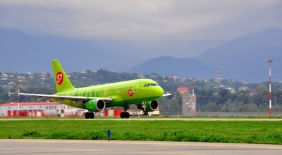 Airbus A320 von S7 Airlines:landen dürfen nur noch Kapitäne.