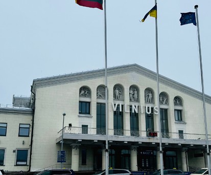 Das alte Terminal von 1954. Es ist architektonisch ...