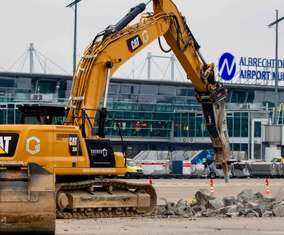 Der Flughafen Nürnberg saniert Teile des Vorfelds: Sechs Parkpositionen werden bis Ende Juli erneuert.