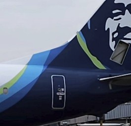 Die neuetse Boeing 737 Max 9 von Alaska Airlins: Nach der Landung fehlte ein Teil der Heckflosse.