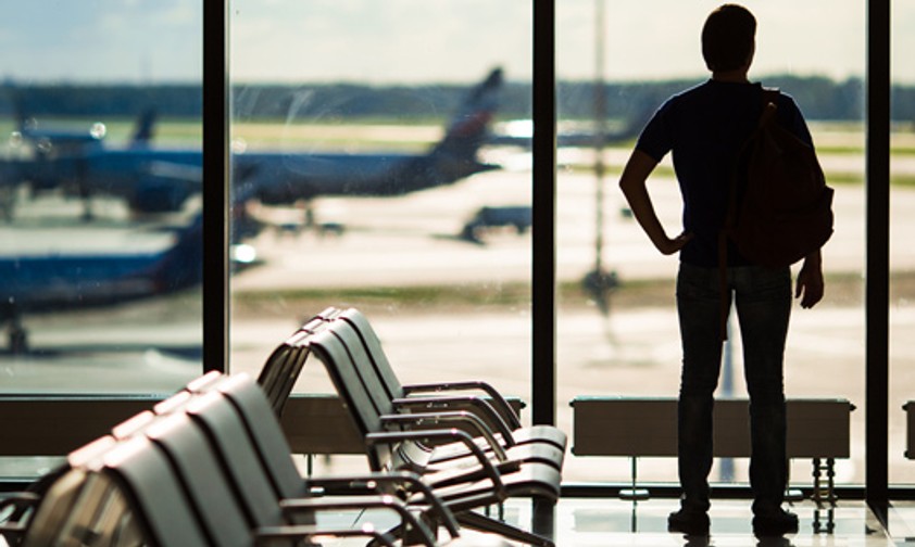 Passagier am Flughafen: Die Daten landen beim BKA.