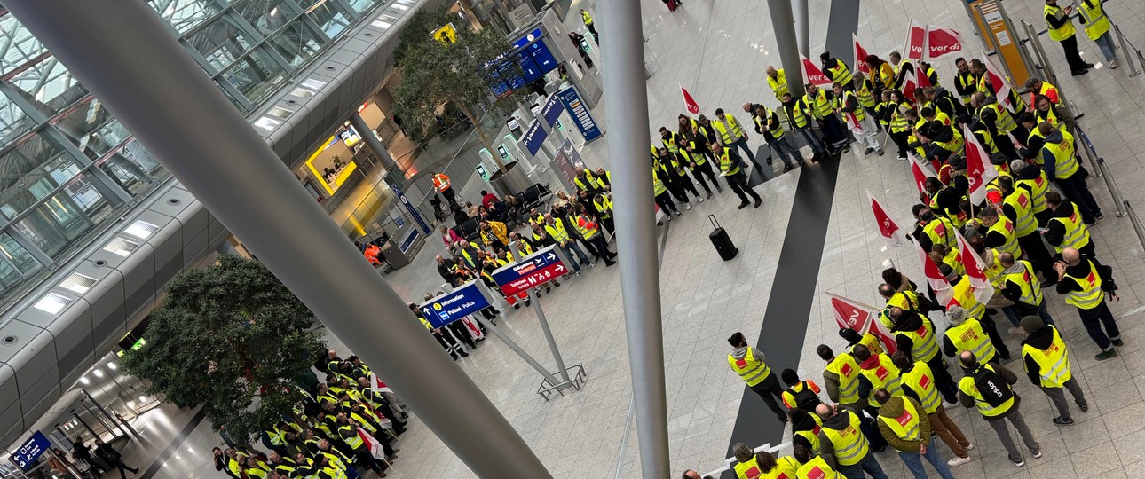 Verdi-Streik am Flughafen Düsseldorf im Februar: Auch am 10. März wieder.