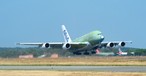 Der erste Airbus A380 von ANA: Flug von Toulouse nach Hamburg Finkenwerder.