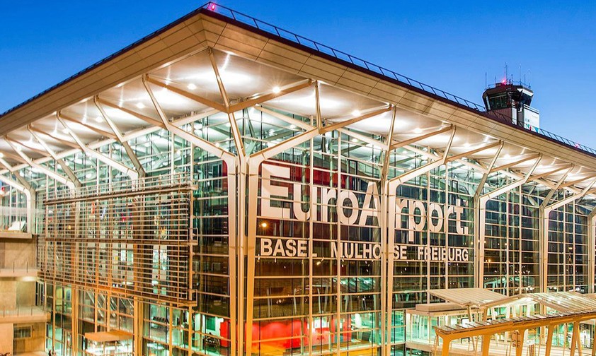 Der einzige Flughafen der DACH-Region, der auf Stufe 4 fast klimaneutral  arbeitet, ist der Euroairport Basel-Mulhouse-Freiburg.