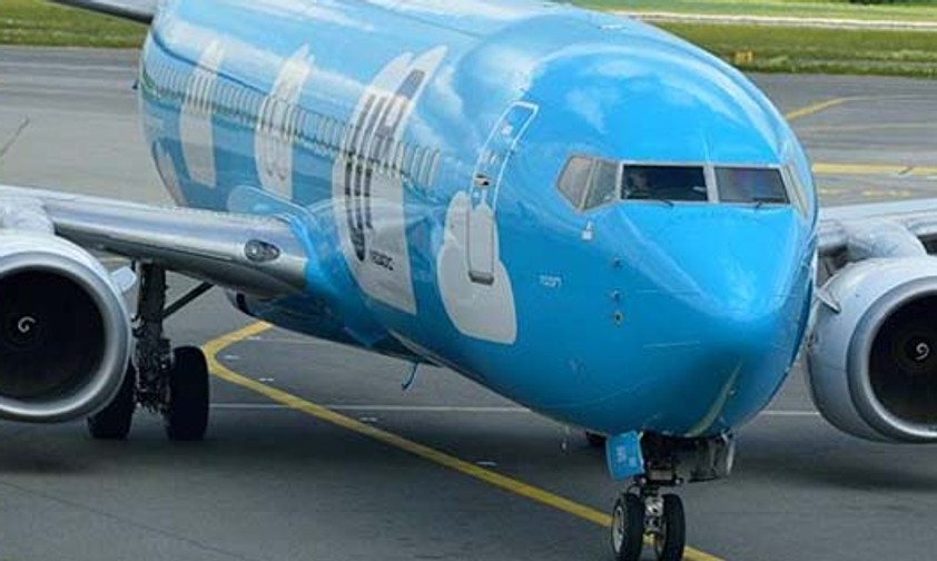 Boeing 737 von Up: Up up and forever away.
