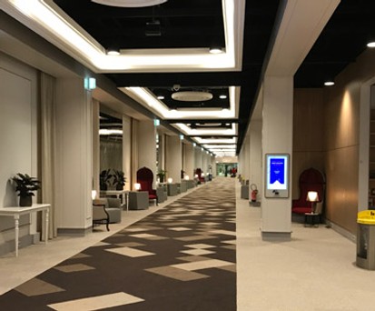 Wie ein nobles Pariser Appartement: Die Lounge Instant Paris bietet viel Platz.