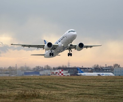 Zweiter Prototyp der Yakovlev MS 21-310:  Russland will neue Gebühr zur Finanzierung.