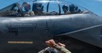 Kampfpilot und Waffenofizier einer McDonnell Douglas F-15 Strike Eagle: Höheres Risiko?