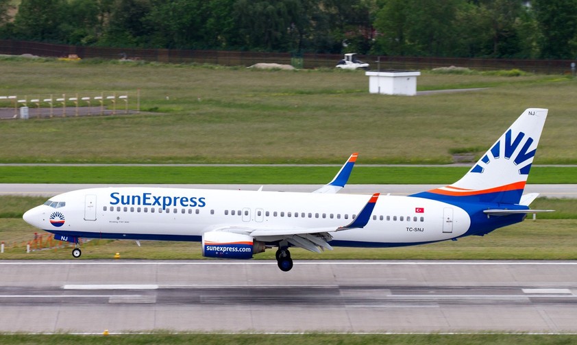 sun express boeing 737 800 tc snj