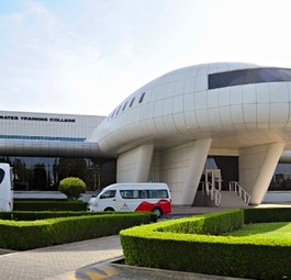 Hier beginnen die Emirates-Karrieren: Emirates Training College in Dubai.