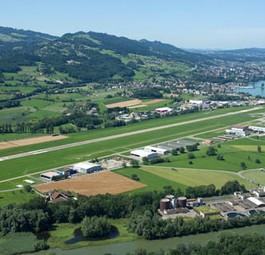 Flughafen St. Gallen Altenrhein: «Der Staatsvertrag mit Österreich engt uns enorm in unserer unternehmerischen Freiheit ein», sagt Chef Daniel Steffen.