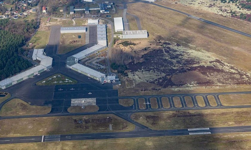 Flugplatz Schönhagen aus der Luft: Der Flugplatz bei Berlin ist der größte Verkehrslandeplatz Ostdeutschlands.