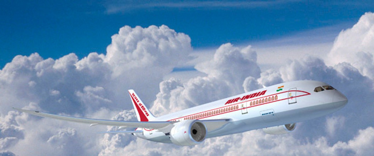Dreamliner in den Air-India-Farben: Immer dieses Frankfurt.