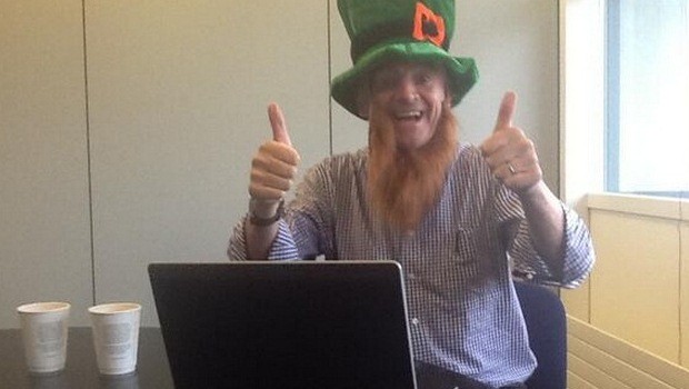 Ryanair hat nun einen Marketing-Spezialisten angeheuert. Kenny Jacobs übernimmt den neuen Posten des Marketing-Chefs. Gründer Michael O'Leary hatte bislang die Kampagnen selbst gesteuert - mit zweifelhaftem Erfolg, wie sein Twitter-Chat mit Kunden (Foto).