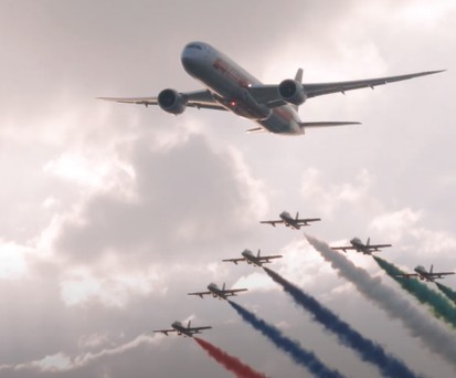 Ein besonderer Überflug vor besonderem Publikum