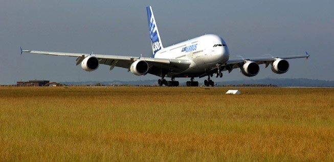 Airbus A380: Der Superjumbo fliegt nicht nach Réunion.