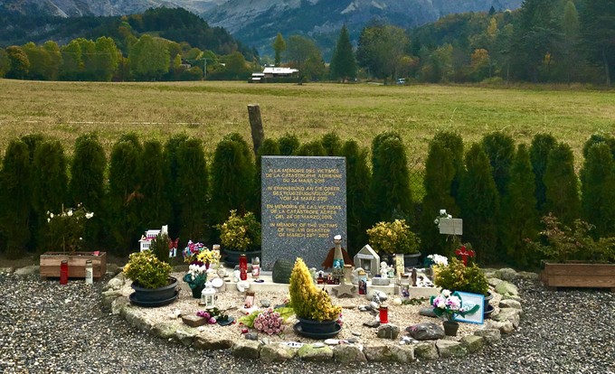 Gedenkstätte in Le Vernet: In Erinnerung an die Opfer vom 24. März 2015.