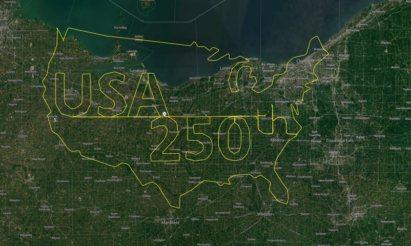Gezeichnet per Flugverlauf: Gratulation an die USA.
