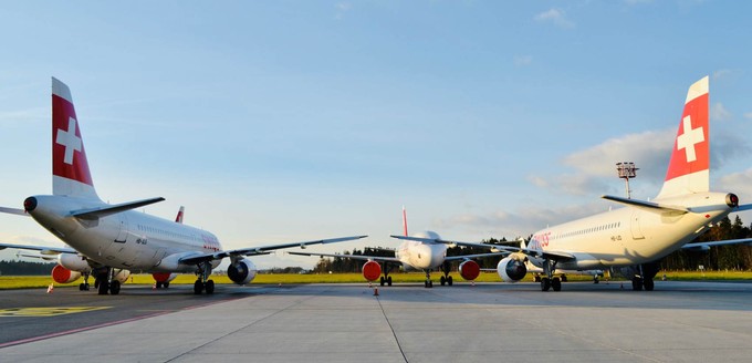 Sieben Flugzeuge der Schweizer befinden sich derzeit in der Hauptstadt Sloweniens.