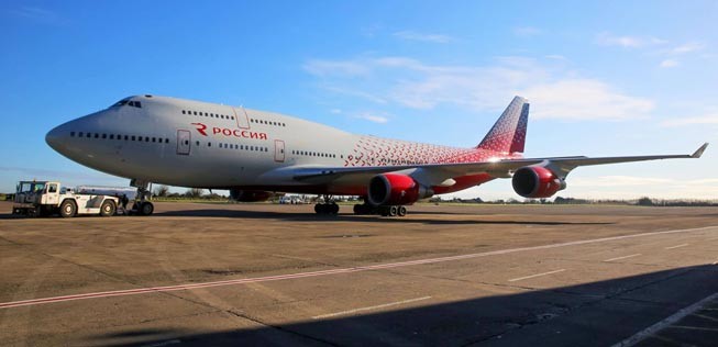 Die neue Bemalung soll die Dynamik des Fliegens darstellen.