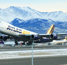 Flieger von Atlas Air in Anchorage: Der Flughafen ist für Fracht sehr gut gelegen.