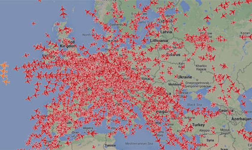 Flugverkehr über Europa: Die nationalen Lufträume machen die Aufsicht teuer.