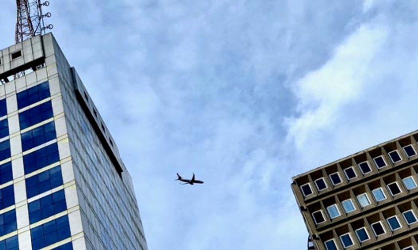 Flugzeug: Wenn einer eine Flugreise tut, kann er was erleben... mitunter auch Unangenehmes.