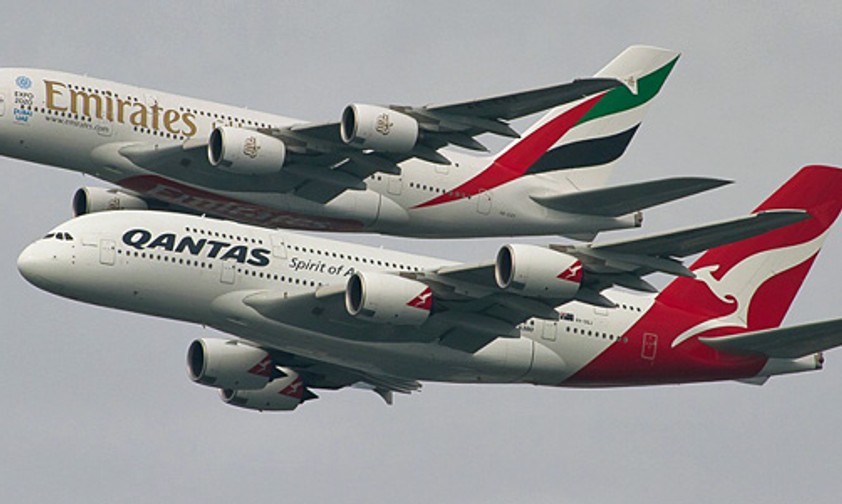 Tandemflug von Emirates' und Qantas' Superjumbos: Von nun an Partner.