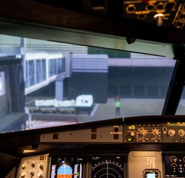 Cockpit eines Airbus A320 von Lufthansa: Der Kopilot war während zehn Minuten handlungsunfähig.