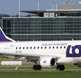 Flieger von Lot: Einzige starke Staatsairline in der Region.