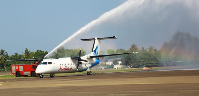 Am 27. März 2022 kam erstmals seit 54 Jahren wieder ein internationaler Linienflug mit Passagieren an - dieser Bombardier Dash 8-300 von Maldivian sei dank.