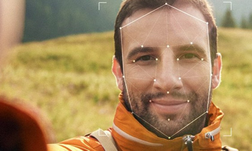 GOL wirbt für den Selfie-Check-in: Bald per App möglich.