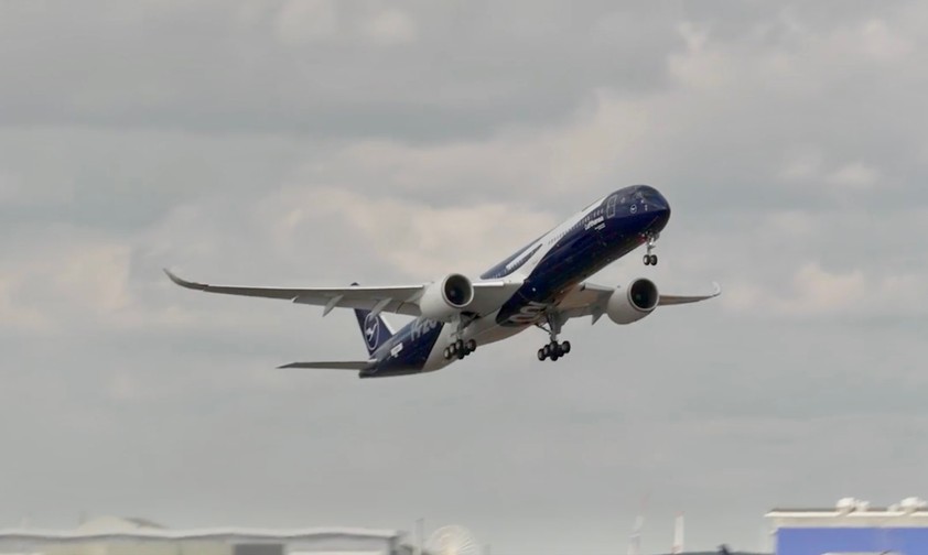 lufthansa erster airbus a350 1000 erstflug 01