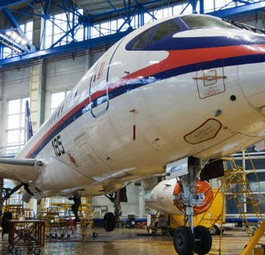 Sukhoi Superjet: Er soll größer werden.