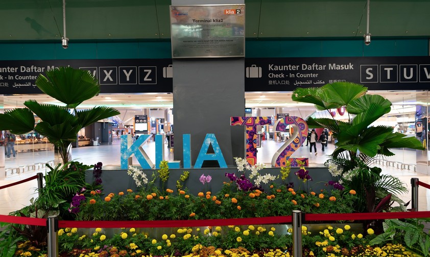 Terminal 2 am Flughafen Kuala Lumpur: Zwei Menschen haben sich am 1. Mai in den Tod gestürzt.