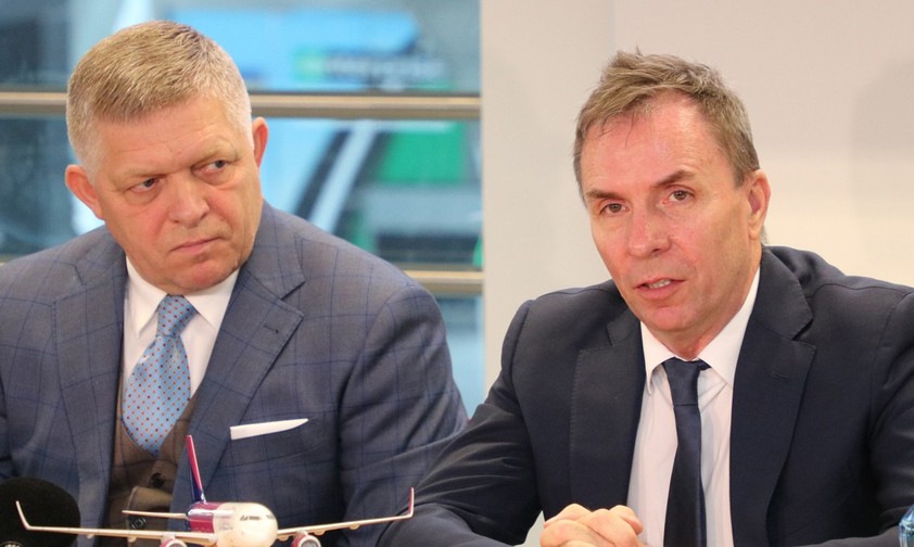 Der slowakische Premier Robert Fico und Wizz Air-Chef József Váradi: Historischer Ausbau in Bratislava.