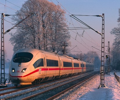 ICE: Airlines und Bahnen sollen enger zusammenarbeiten.