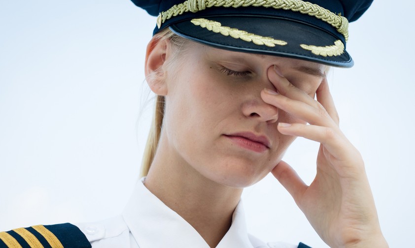 Müde Pilotin: Häufiger als es vorkommen sollte.