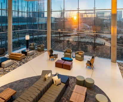 Blick in die Lobby des American Airlines Hotels.