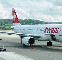 Airbus A320 von Swiss: Damit Flugzeuge pünktlich abfliegen können, muss im ganzen Luftverkehrssystem alles perfekt funktionieren.