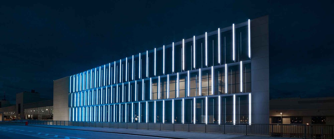 Der Südflügel des Airports: Das Gebäude ist der erste Erweiterunsgbau.