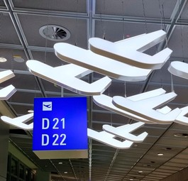 Gate-Beschilderungen in Frankfurt: Der Flughafen ist ein Silent Airport.