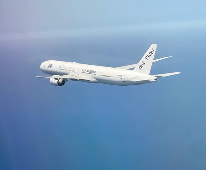 Boeing 777-300 ERSF: Das erste Testflugzeug nahm an einem Rundflug über Israel Teil.