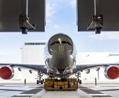 Airbus A380: Erster Superjumbo wird zum Hilfsfrachter.