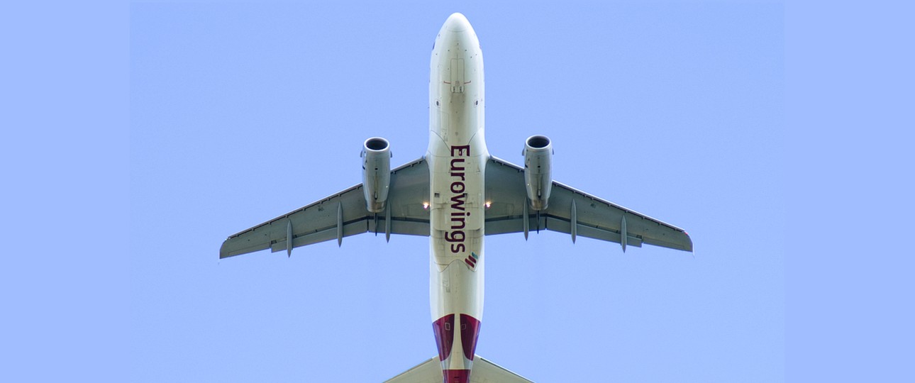 Airbus A319 von Eurowings: Ein Jets dieses Typs flog niedrig über die Piste.