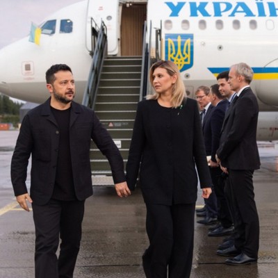 Der ukrainische Präsident und seine Frau bei der Ankunft tin Norwegen: Es ging glimpflich aus. 