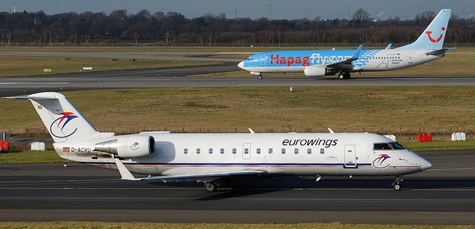 Die Gesellschaft setzte danach vermehrt auf Flieger der Bombardier CRJ-Series. Hier ist eine CRJ 200 zu sehen.